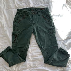 Women’s Cargo Pants!